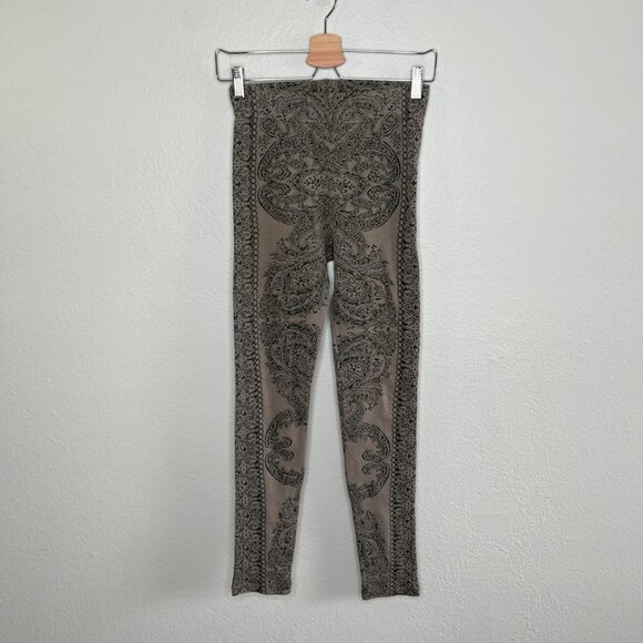 Free People Rare Boho Paisley Print Olive Green Knit Leggings Size XS - Picture 2 of 11